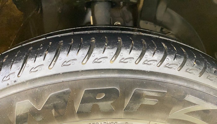 2021 Maruti Baleno DELTA PETROL 1.2, Petrol, Manual, 79,793 km, Right Front Tyre Tread