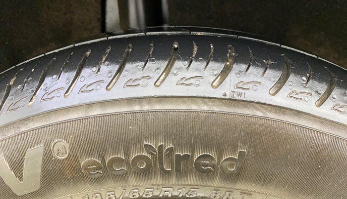 2021 Maruti Baleno DELTA PETROL 1.2, Petrol, Manual, 79,793 km, Right Rear Tyre Tread