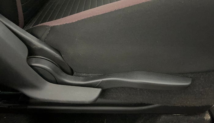 2024 Maruti FRONX ALPHA 1.0L TURBO 6 AT, Petrol, Automatic, 4,188 km, Driver Side Adjustment Panel
