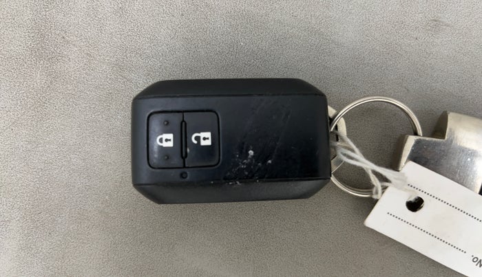 2024 Maruti FRONX ALPHA 1.0L TURBO 6 AT, Petrol, Automatic, 4,188 km, Key Close Up