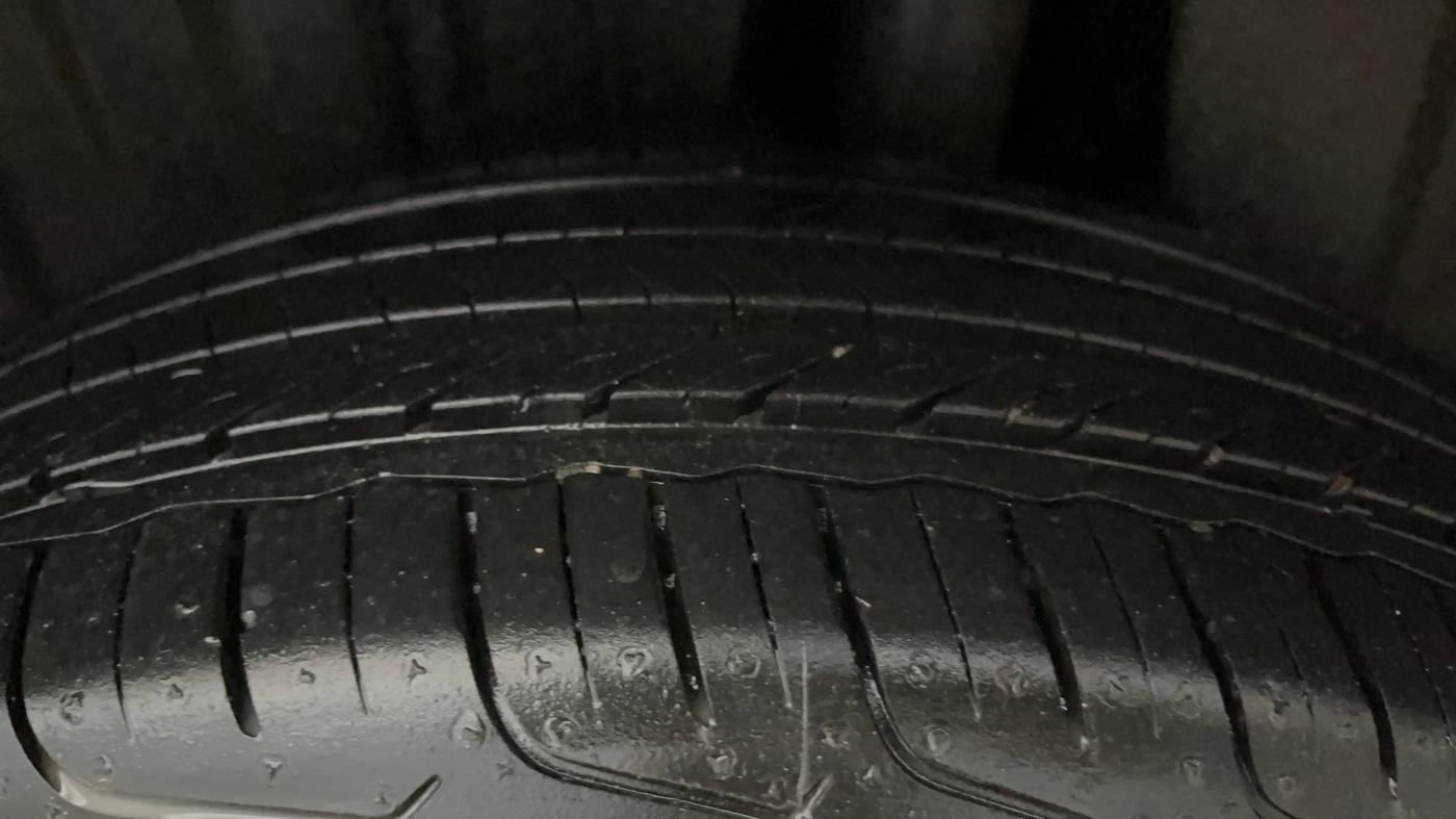 2024 Maruti FRONX ALPHA 1.0L TURBO 6 AT, Petrol, Automatic, 4,188 km, Left Rear Tyre Tread