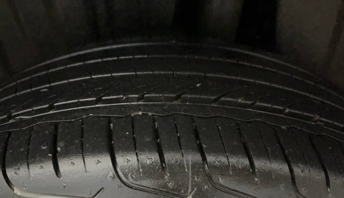 2024 Maruti FRONX ALPHA 1.0L TURBO 6 AT, Petrol, Automatic, 4,188 km, Left Rear Tyre Tread