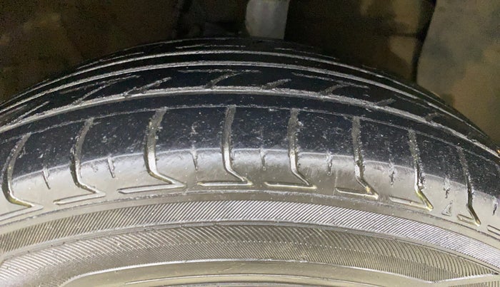 2014 Hyundai Grand i10 SPORTZ 1.2 KAPPA VTVT, Petrol, Manual, 79,858 km, Right Front Tyre Tread