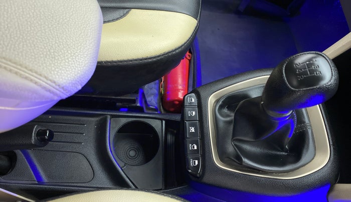 2019 Hyundai NEW SANTRO 1.1 SPORTZ MT CNG, CNG, Manual, 57,656 km, Gear Lever