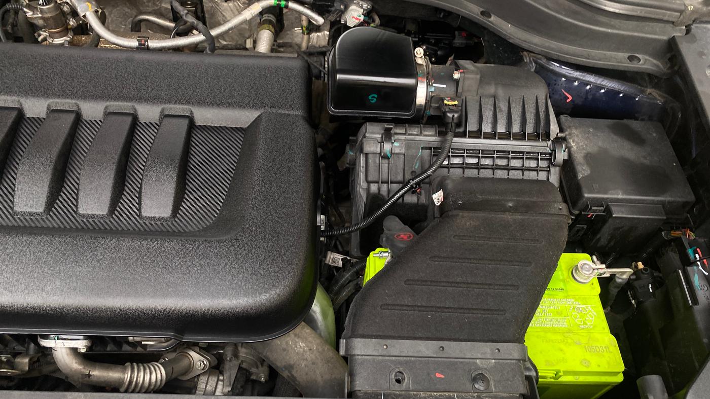 2024 Mahindra XUV700 AX 5 D AT 7 STR, Diesel, Automatic, 27,613 km, Engine View - Left