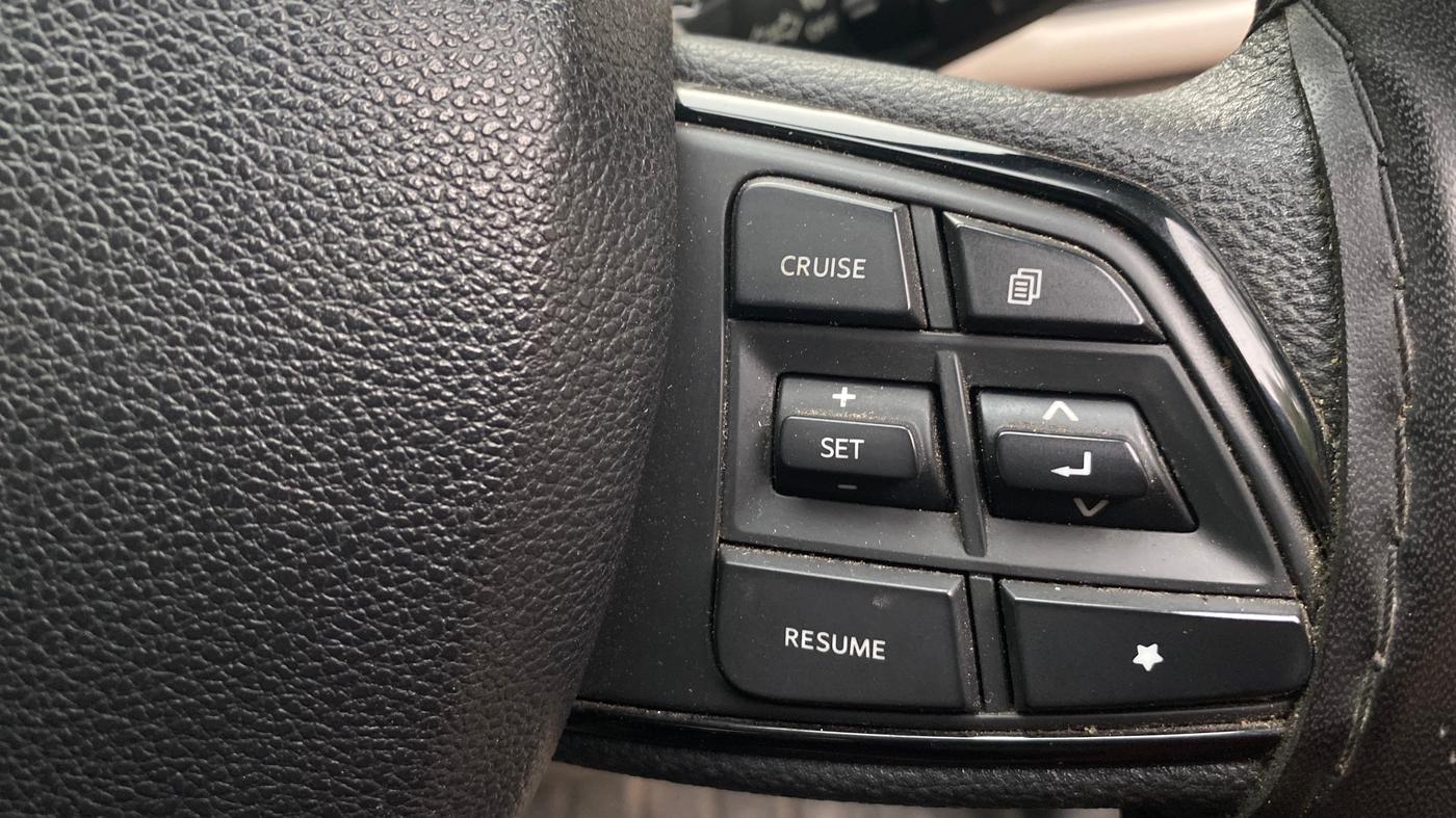 2024 Mahindra XUV700 AX 5 D AT 7 STR, Diesel, Automatic, 27,613 km, Adaptive Cruise Control