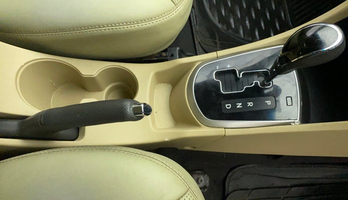 2014 Hyundai Verna FLUIDIC 1.6 VTVT SX AT, Petrol, Automatic, 22,288 km, Gear Lever