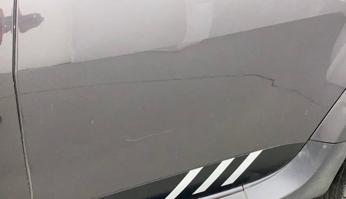 2018 Renault Duster RXS CVT, Petrol, Automatic, 93,282 km, Rear left door - Minor scratches