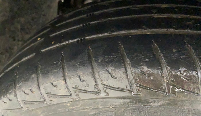 2018 Renault Duster RXS CVT, Petrol, Automatic, 93,282 km, Left Front Tyre Tread