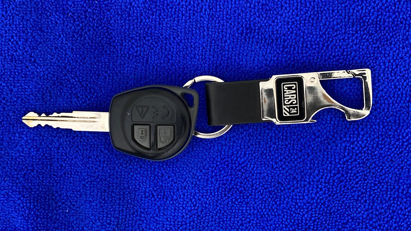 2018 Maruti IGNIS DELTA 1.2 K12, Petrol, Manual, 33,335 km, Key Close Up