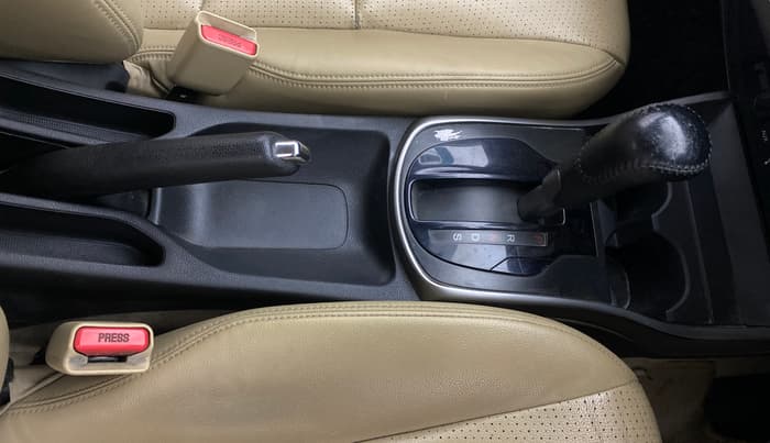 2016 Honda City 1.5L I-VTEC VX CVT, Petrol, Automatic, 1,01,837 km, Gear Lever