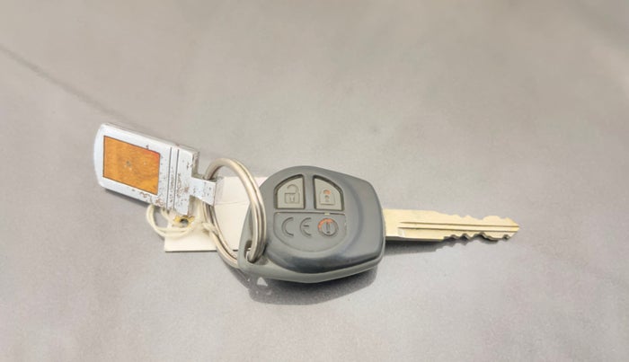 2016 Maruti Baleno DELTA PETROL 1.2, Petrol, Manual, 68,656 km, Key Close Up