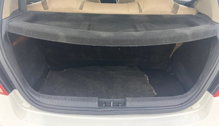 2012 Hyundai i20 MAGNA (O) 1.4 CRDI, Diesel, Manual, 1,24,033 km, Boot Inside