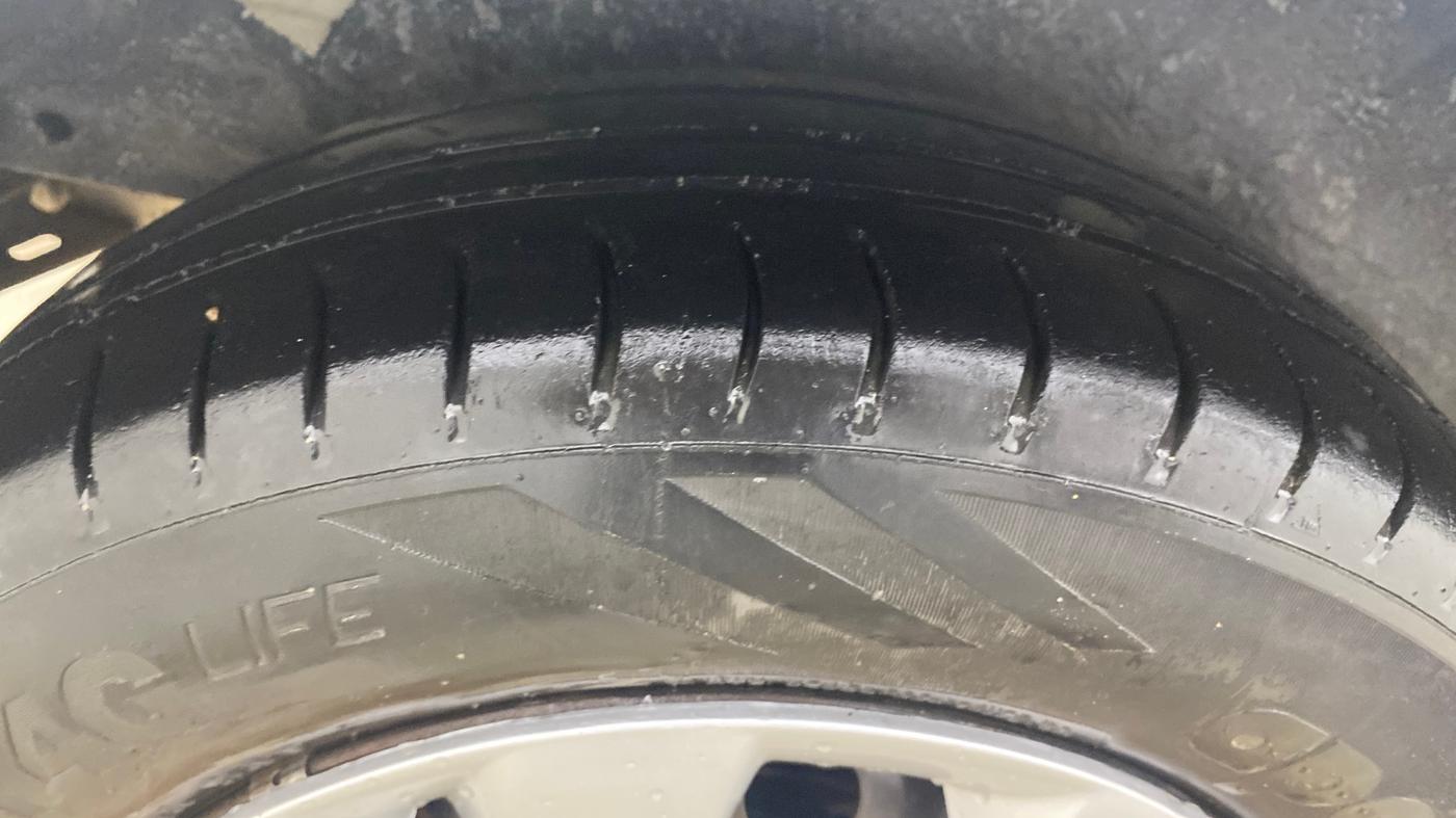 2012 Hyundai i20 MAGNA (O) 1.4 CRDI, Diesel, Manual, 1,24,033 km, Right Rear Tyre Tread