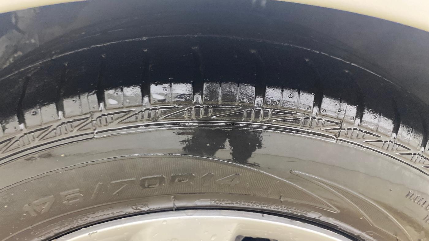 2012 Hyundai i20 MAGNA (O) 1.4 CRDI, Diesel, Manual, 1,24,033 km, Left Front Tyre Tread