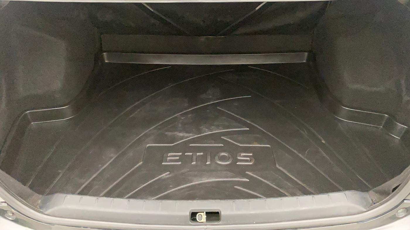 2011 Toyota Etios VX, Petrol, Manual, 65,721 km, Boot Inside