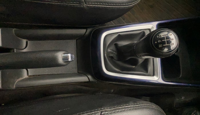 2018 Maruti Swift ZXI PLUS, Petrol, Manual, 70,961 km, Gear Lever