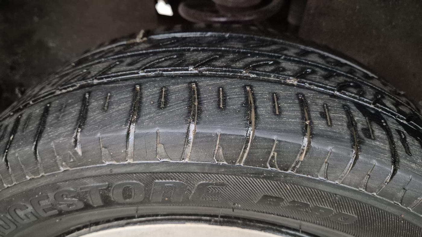 2014 Tata Nano TWIST XT, Petrol, Manual, 68,614 km, Right Rear Tyre Tread