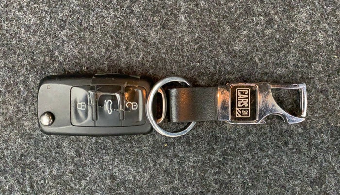 2019 Volkswagen Vento HIGHLINE PLUS 1.5 AT 16 ALLOY, Diesel, Automatic, 18,798 km, Key Close Up