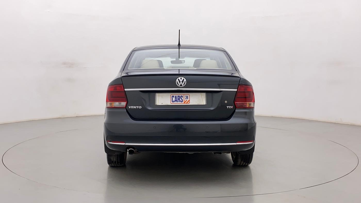 2019 Volkswagen Vento HIGHLINE PLUS 1.5 AT 16 ALLOY, Diesel, Automatic, 18,798 km, Back/Rear
