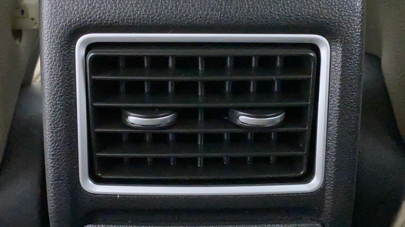 2019 Volkswagen Vento HIGHLINE PLUS 1.5 AT 16 ALLOY, Diesel, Automatic, 18,798 km, Rear AC Vents