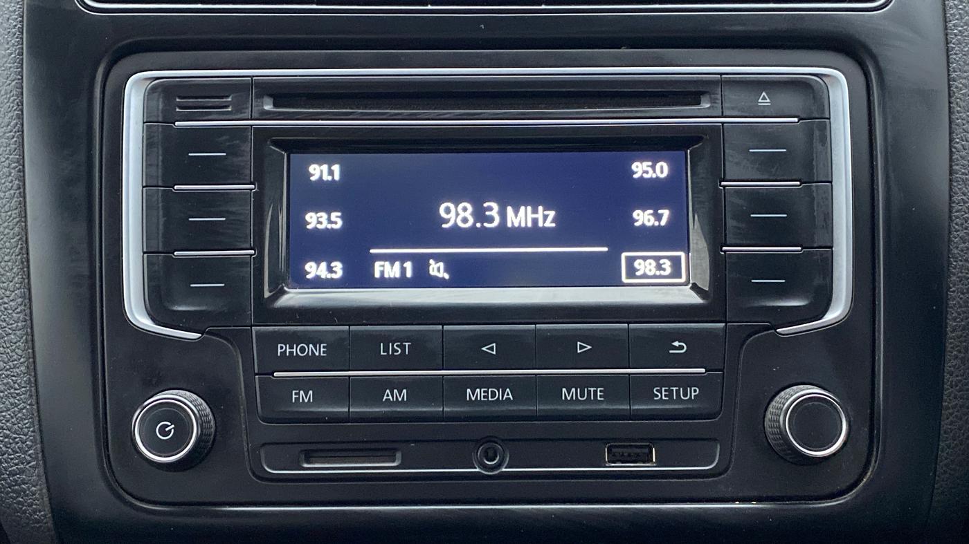 2018 Volkswagen Polo COMFORTLINE 1.0 PETROL, Petrol, Manual, 50,674 km, Infotainment System