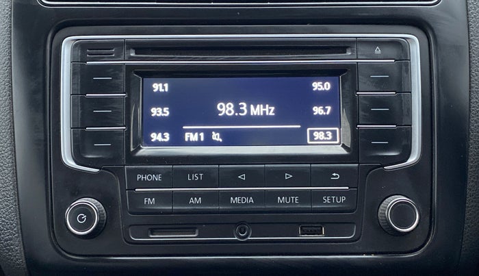 2018 Volkswagen Polo COMFORTLINE 1.0 PETROL, Petrol, Manual, 50,674 km, Infotainment System