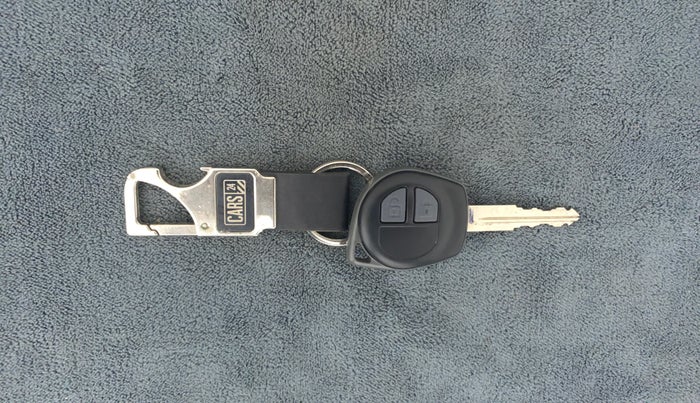 2015 Maruti Swift VXI, Petrol, Manual, 59,531 km, Key Close Up