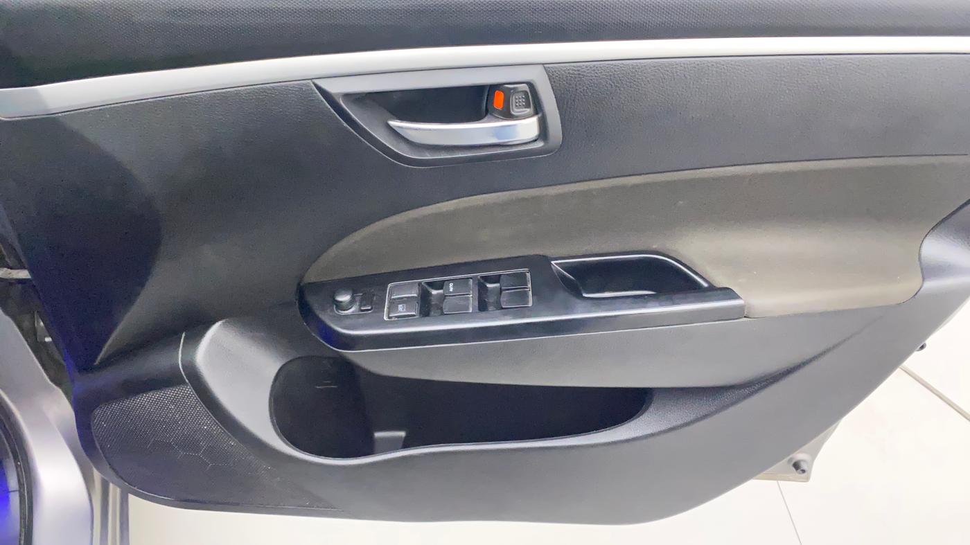 2015 Maruti Swift VXI, Petrol, Manual, 59,531 km, Driver Side Door Panels Control