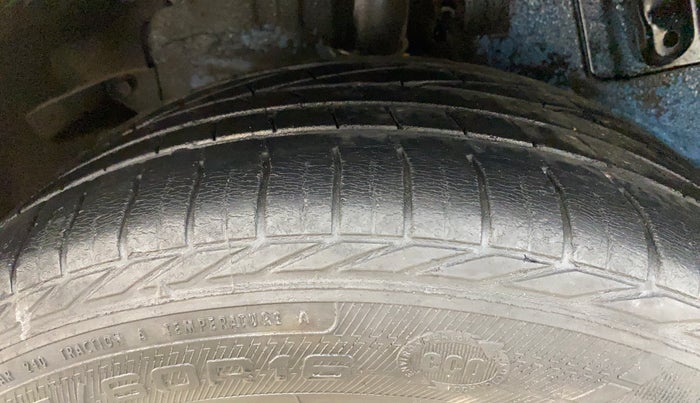 2018 Tata NEXON XZ PLUS PETROL, Petrol, Manual, 45,420 km, Right Rear Tyre Tread