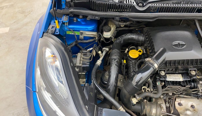 2018 Tata NEXON XZ PLUS PETROL, Petrol, Manual, 45,420 km, Engine View - Right