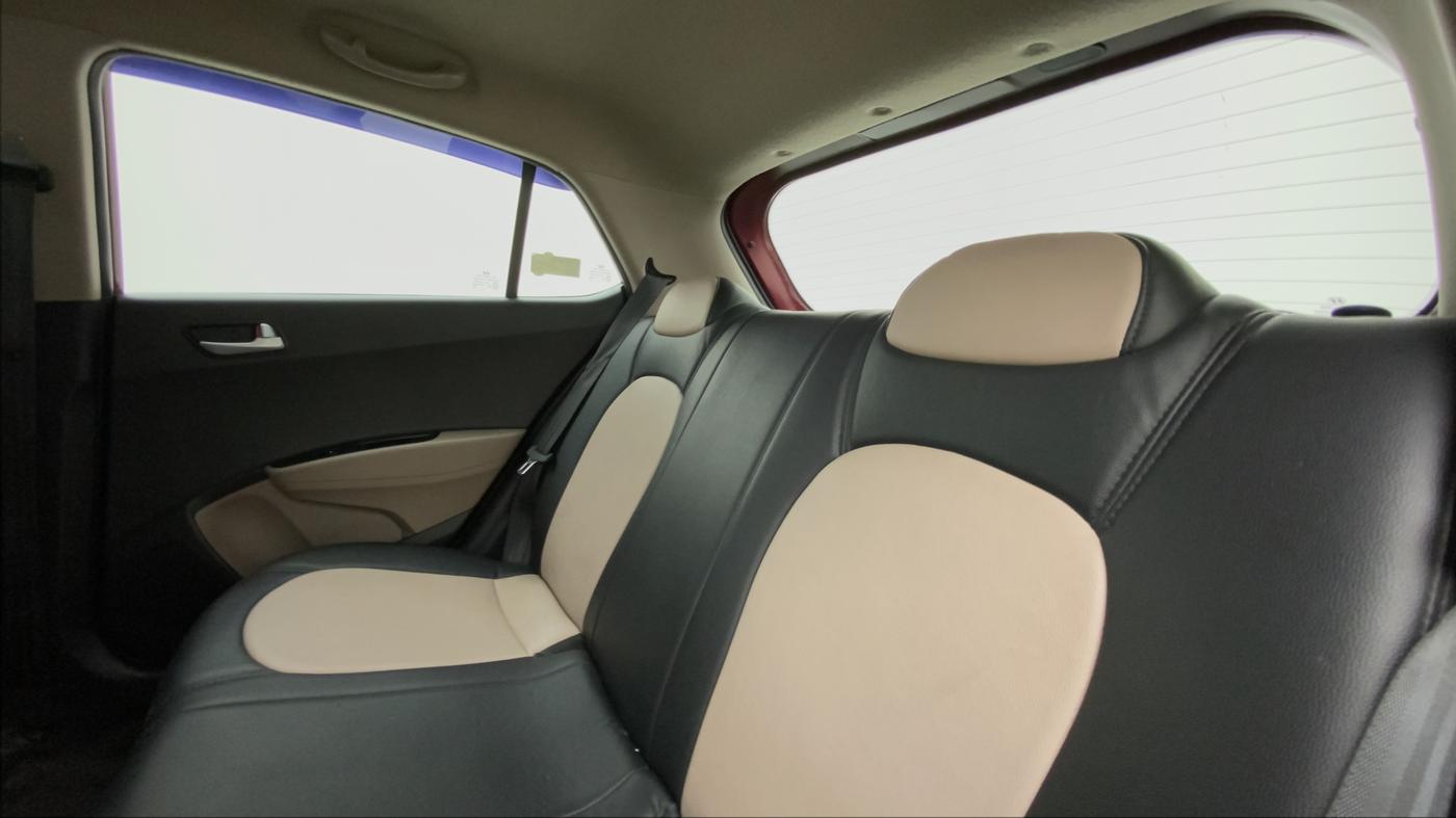 2016 Hyundai Grand i10 SPORTZ 1.2 KAPPA VTVT, Petrol, Manual, 44,017 km, Right Side Rear Door Cabin