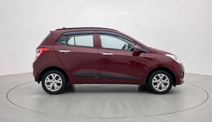 2016 Hyundai Grand i10 SPORTZ 1.2 KAPPA VTVT, Petrol, Manual, 44,017 km, Right Side View