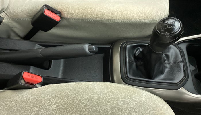 2018 Maruti IGNIS SIGMA 1.2, Petrol, Manual, 98,235 km, Gear Lever