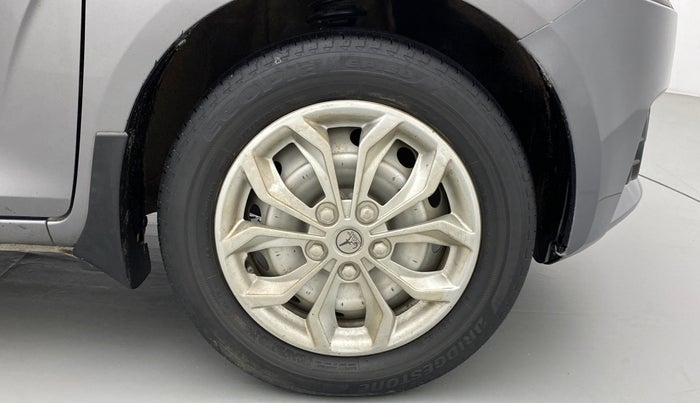 2018 Maruti IGNIS SIGMA 1.2, Petrol, Manual, 98,235 km, Right Front Wheel