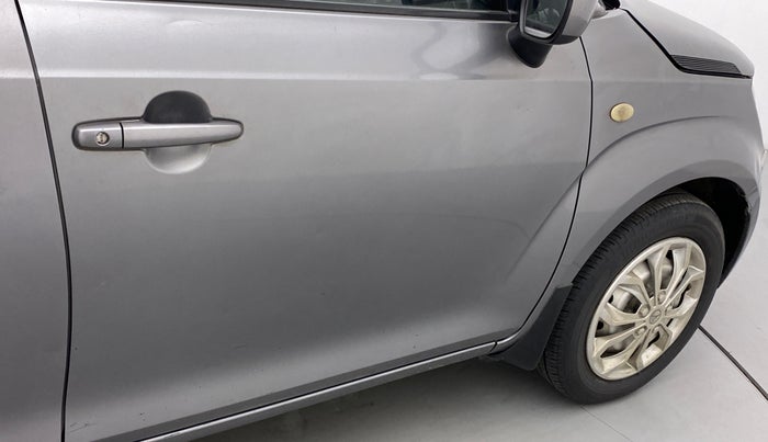 2018 Maruti IGNIS SIGMA 1.2, Petrol, Manual, 98,235 km, Driver-side door - Slightly dented