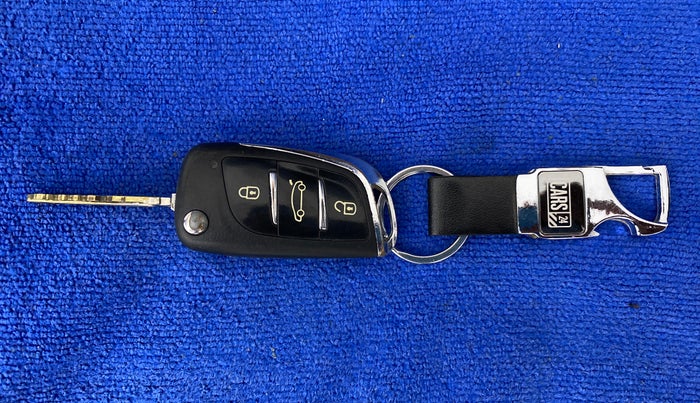 2018 Maruti IGNIS SIGMA 1.2, Petrol, Manual, 98,235 km, Key Close Up