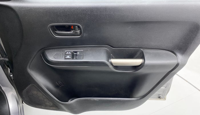 2018 Maruti IGNIS SIGMA 1.2, Petrol, Manual, 98,235 km, Driver Side Door Panels Control