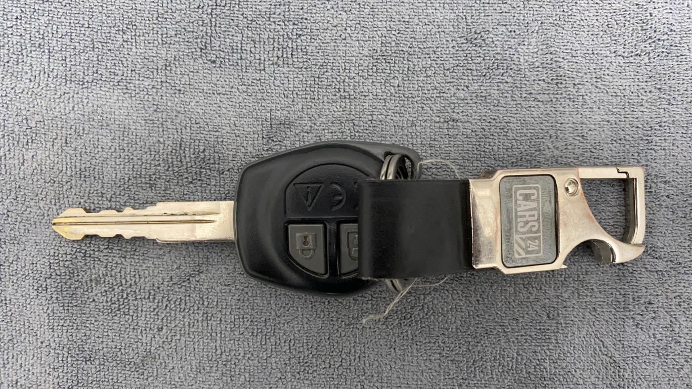2021 Maruti Ciaz DELTA 1.5 SHVS MT PETROL, Petrol, Manual, 35,215 km, Key Close Up