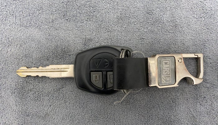 2021 Maruti Ciaz DELTA 1.5 SHVS MT PETROL, Petrol, Manual, 35,215 km, Key Close Up