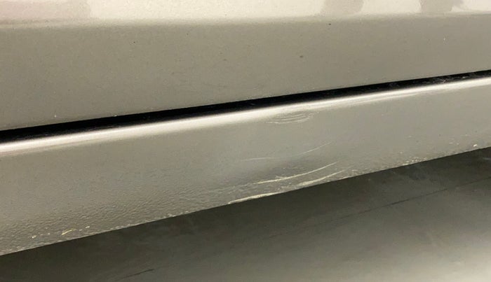 2021 Maruti Ciaz DELTA 1.5 SHVS MT PETROL, Petrol, Manual, 35,215 km, Right running board - Slightly dented