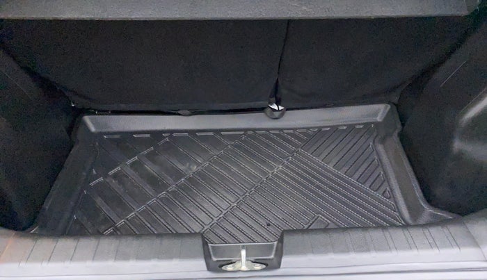 2021 Maruti Baleno ZETA CVT PETROL 1.2, Petrol, Automatic, 7,898 km, Boot Inside
