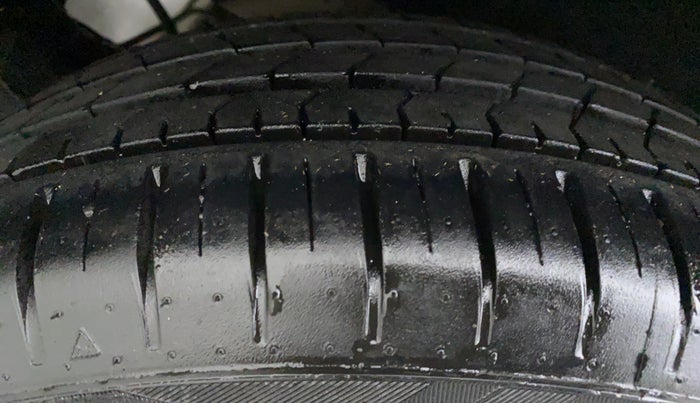2021 Maruti Baleno ZETA CVT PETROL 1.2, Petrol, Automatic, 7,898 km, Right Rear Tyre Tread
