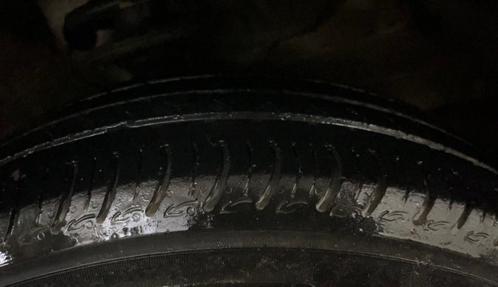 2019 Maruti S PRESSO VXI+, Petrol, Manual, 33,729 km, Right Front Tyre Tread