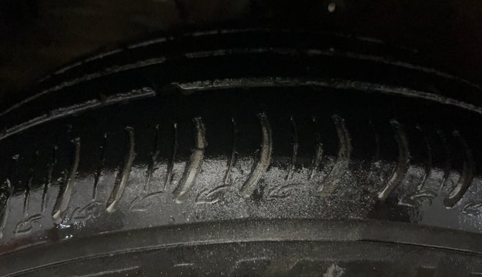 2019 Maruti S PRESSO VXI+, Petrol, Manual, 33,729 km, Left Front Tyre Tread