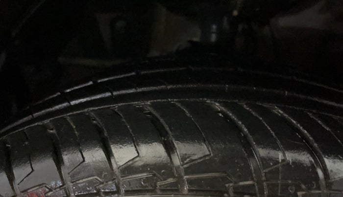 2019 Honda Jazz 1.2L I-VTEC V, Petrol, Manual, 38,111 km, Left Front Tyre Tread