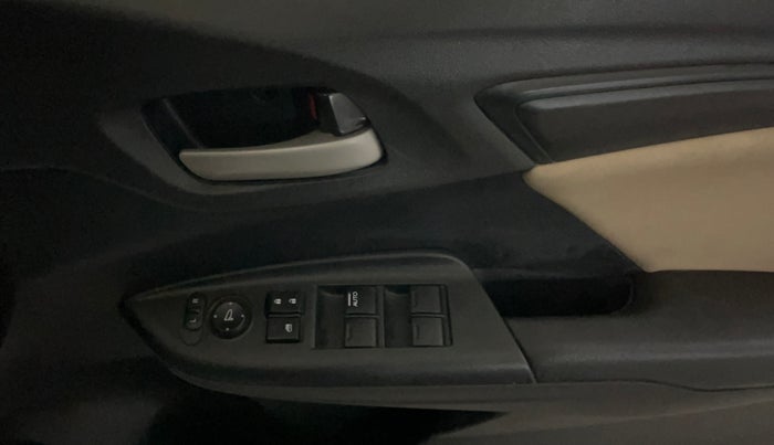 2019 Honda Jazz 1.2L I-VTEC V, Petrol, Manual, 38,111 km, Driver Side Door Panels Control