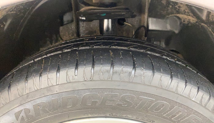 2017 Tata Tiago XZ PETROL, Petrol, Manual, 72,740 km, Right Front Tyre Tread