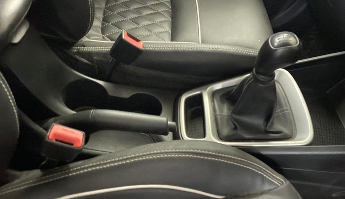 2020 Hyundai VENUE S 1.2, Petrol, Manual, 54,612 km, Gear Lever