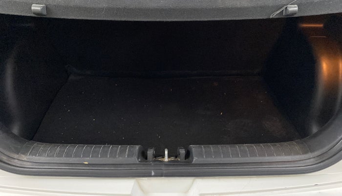 2020 Hyundai VENUE S 1.2, Petrol, Manual, 54,612 km, Boot Inside